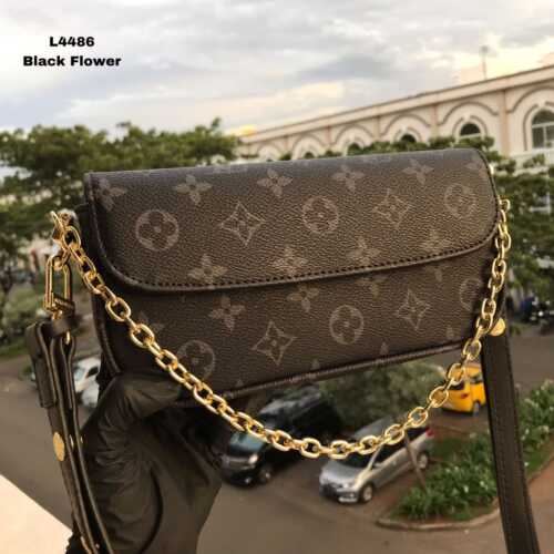 Louis Vuitton Ivy Wallet On Chain Bag